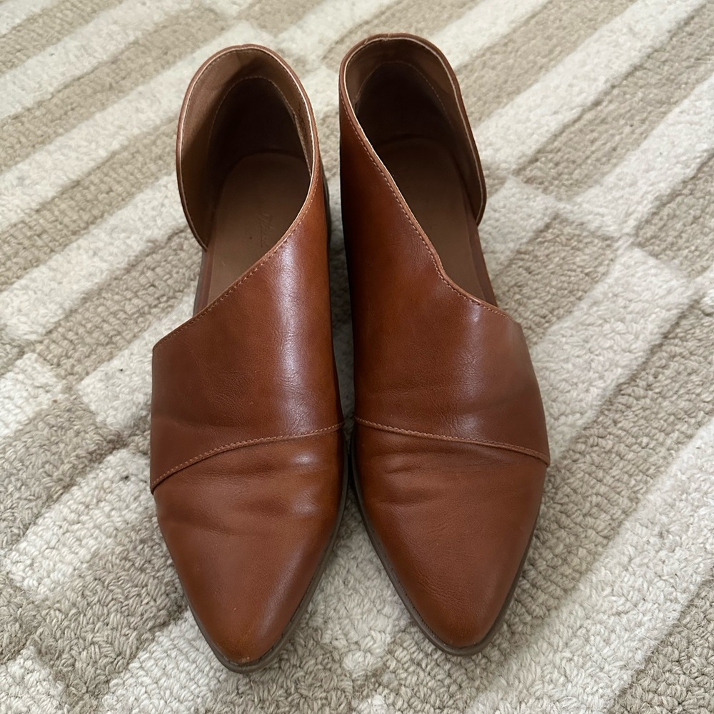 Universal Thread Wenda Cutout Cognac Brown Women's Flat Slip-on Shoe Bootie